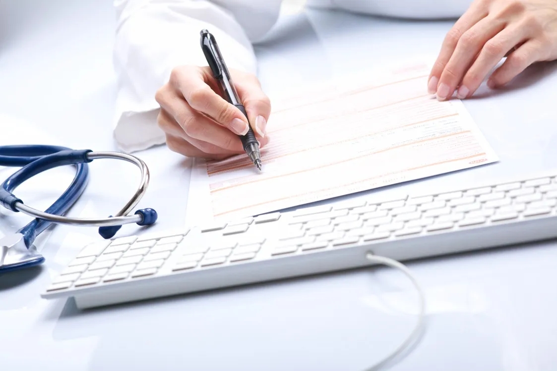 Jak uzyskać dokumentację medyczną - uniknij problemów i kosztów