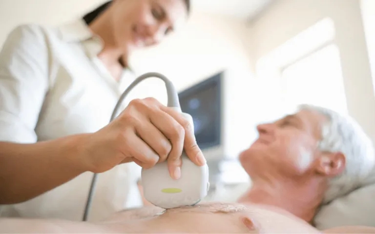 Jak wygląda badanie echo serca? Co musisz wiedzieć przed testem